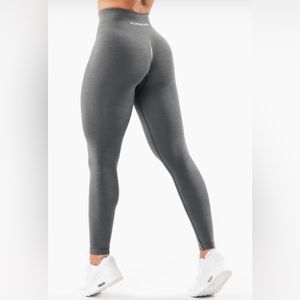 Alphalete Amplify legging